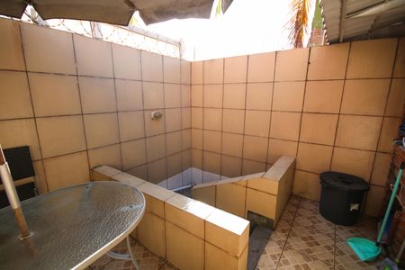 Casa de condomínio para alugar com 149m², 2 quartos e 3 vagasQuintal