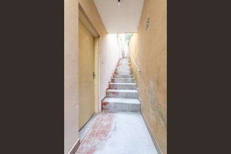 Casa para alugar com 150m², 2 quartos e 2 vagasEntrada