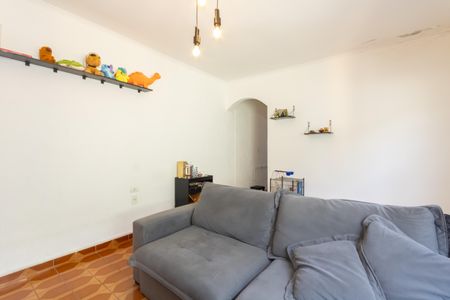 Casa para alugar com 150m², 2 quartos e 2 vagasSala