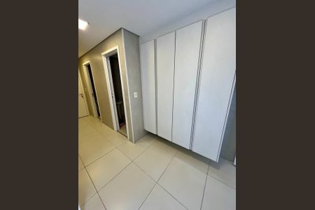 Apartamento à venda com 3 quartos, 238m² em Vila Suzana, São Paulo