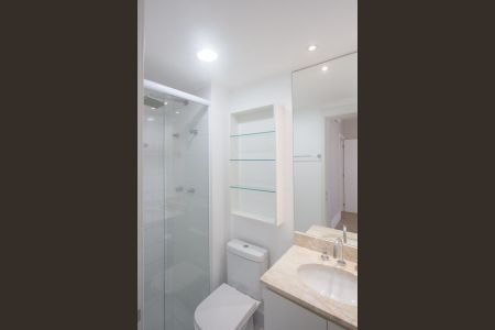 Apartamento à venda com 66m², 2 quartos e 1 vaga Apartamento à venda com 66m², 2 quartos e 1 vagaBanheiro da Suíte