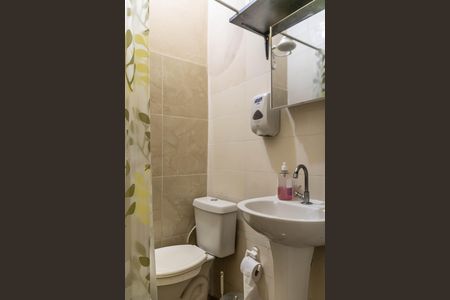 Studio para alugar com 25m², 1 quarto e sem vaga Studio para alugar com 25m², 1 quarto e sem vagaBanheiro