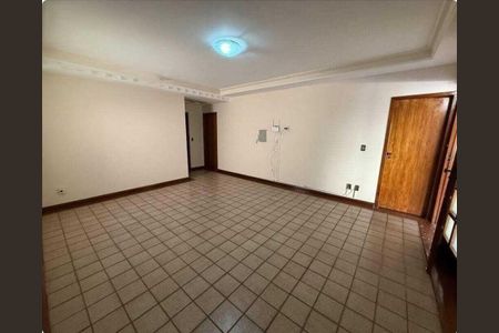 Casa para alugar com 250m², 3 quartos e 1 vaga