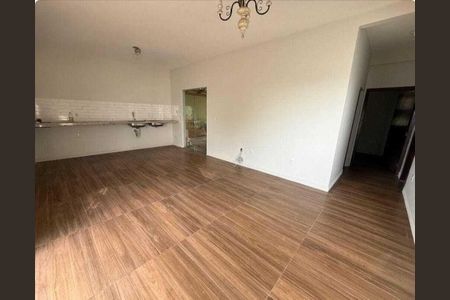 Casa para alugar com 3 quartos, 250m² em Esplanada, Belo Horizonte