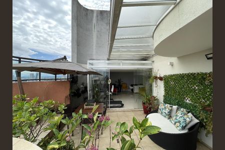 Apartamento para alugar com 350m², 3 quartos e 5 vagas