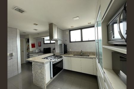 Apartamento para alugar com 3 quartos, 350m² em Alphaville Industrial, Barueri