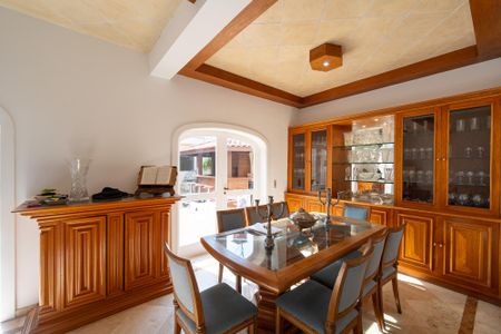 Casa à venda com 350m², 5 quartos e 4 vagasSala de Jantar