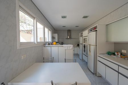 Casa à venda com 350m², 5 quartos e 4 vagasCozinha