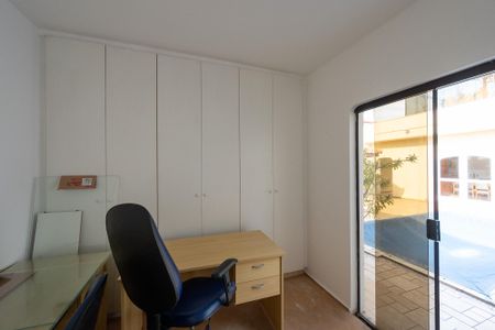 Casa à venda com 350m², 5 quartos e 4 vagasEscritório