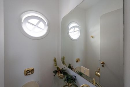 Casa à venda com 350m², 5 quartos e 4 vagasLavabo