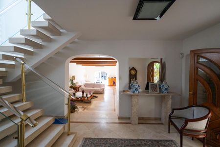 Casa à venda com 350m², 5 quartos e 4 vagasHall de Entrada