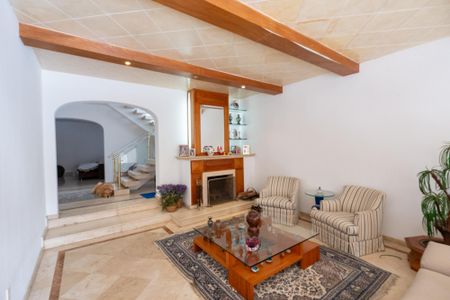 Casa à venda com 350m², 5 quartos e 4 vagasSala de Estar