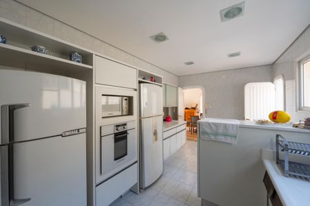 Casa à venda com 350m², 5 quartos e 4 vagasCozinha