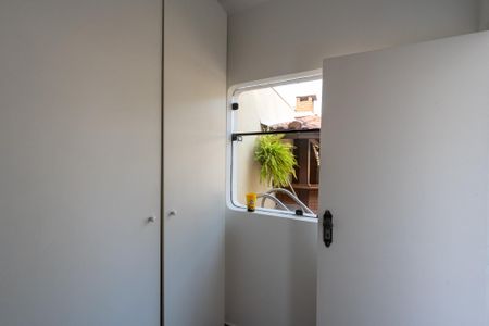 Casa à venda com 350m², 5 quartos e 4 vagasQuarto de Serviço