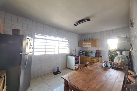 Casa à venda com 316m², 2 quartos e sem vagaCozinha