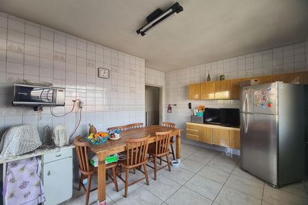 Casa à venda com 316m², 2 quartos e sem vagaCozinha