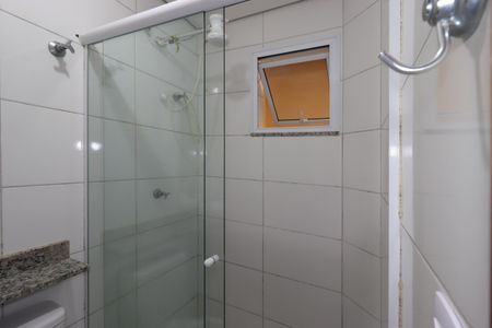 Banheiro Social de kitnet/studio para alugar com 1 quarto, 12m² em Vila Sao Pedro, Santo André