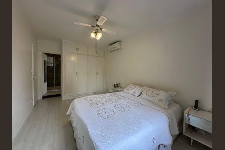 Casa à venda com 192m², 4 quartos e 4 vagas Casa à venda com 192m², 4 quartos e 4 vagasSuíte 1