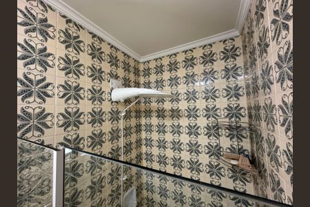 Casa à venda com 192m², 4 quartos e 4 vagas Casa à venda com 192m², 4 quartos e 4 vagasBanheiro Suíte 2