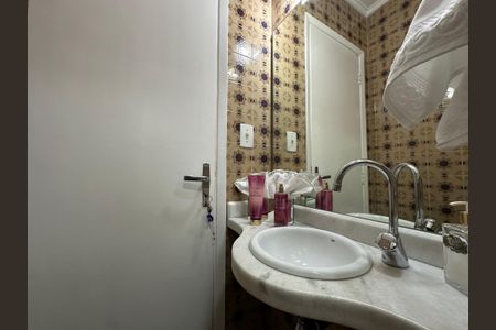 Casa à venda com 192m², 4 quartos e 4 vagas Casa à venda com 192m², 4 quartos e 4 vagasLavabo