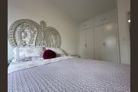 Casa à venda com 192m², 4 quartos e 4 vagas Casa à venda com 192m², 4 quartos e 4 vagasQuarto 1