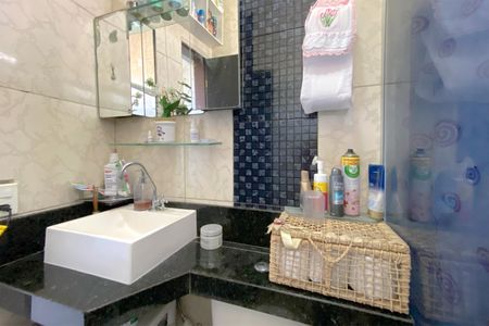 Casa para alugar com 155m², 3 quartos e 2 vagasBanheiro 1