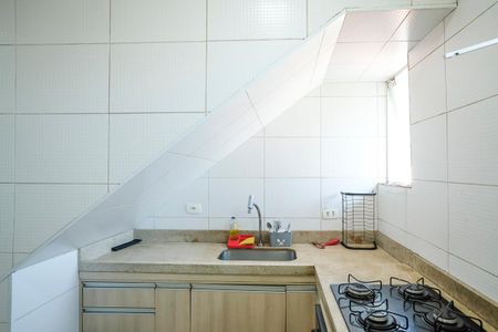 Casa para alugar com 458m², 2 quartos e 2 vagasCozinha