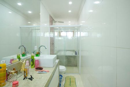 Casa para alugar com 458m², 2 quartos e 2 vagasBanheiro da suíte 1