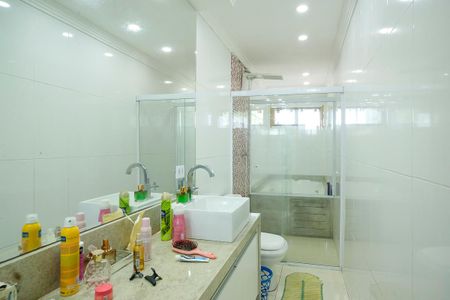 Casa para alugar com 458m², 2 quartos e 2 vagasBanheiro da suíte 1