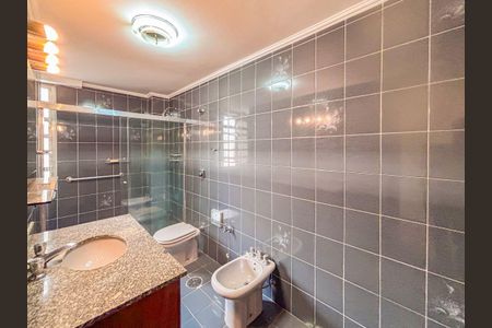 Apartamento à venda com 138m², 3 quartos e 1 vaga