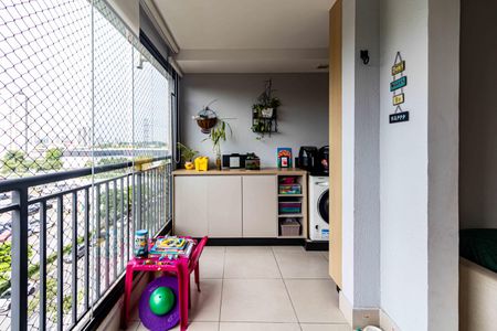 Apartamento à venda com 61m², 2 quartos e 1 vagaVaranda