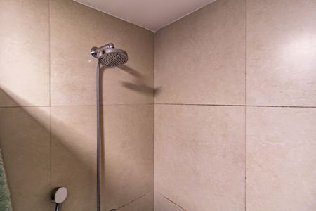 Apartamento à venda com 61m², 2 quartos e 1 vagaSuite - Banheiro