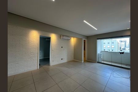 Sala de apartamento à venda com 2 quartos, 61m² em Água Branca, São Paulo