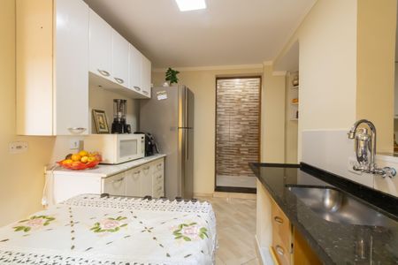 Casa à venda com 172m², 3 quartos e 3 vagas Casa à venda com 172m², 3 quartos e 3 vagasCozinha