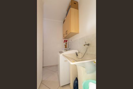 Casa à venda com 172m², 3 quartos e 3 vagas Casa à venda com 172m², 3 quartos e 3 vagasÁrea de Serviço