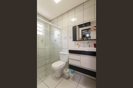 Casa à venda com 172m², 3 quartos e 3 vagas Casa à venda com 172m², 3 quartos e 3 vagasBanheiro da Suíte 2