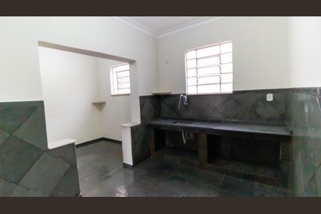 Casa para alugar com 120m², 3 quartos e 3 vagas Casa para alugar com 120m², 3 quartos e 3 vagasCozinha
