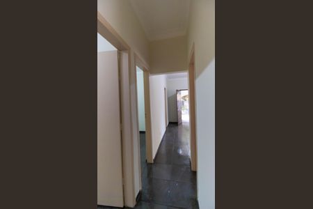 Casa para alugar com 120m², 3 quartos e 3 vagas Casa para alugar com 120m², 3 quartos e 3 vagasCorredor