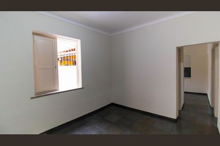 Casa para alugar com 120m², 3 quartos e 3 vagas Casa para alugar com 120m², 3 quartos e 3 vagasSala