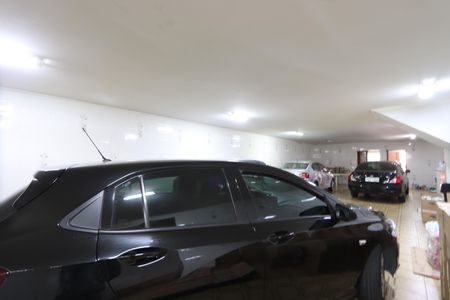 Casa à venda com 338m², 3 quartos e 8 vagasGaragem