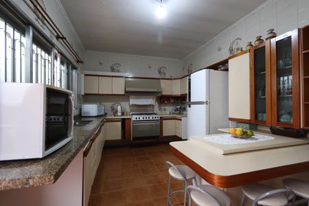 Casa à venda com 338m², 3 quartos e 8 vagasCozinha