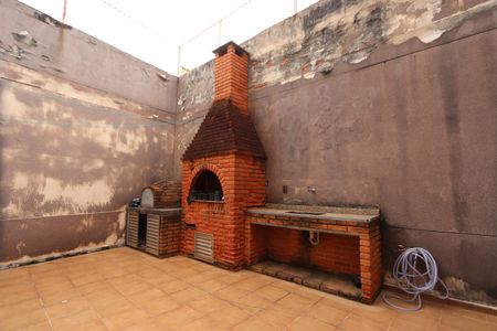 Casa à venda com 338m², 3 quartos e 8 vagasQuintal/Chusrrasqueira