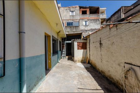 Casa à venda com 60m², 1 quarto e sem vaga Casa à venda com 60m², 1 quarto e sem vagaQuintal