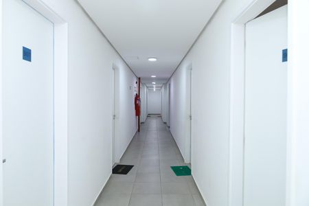 Apartamento para alugar com 38m², 2 quartos e sem vagaÁrea comum - Saguão do andar