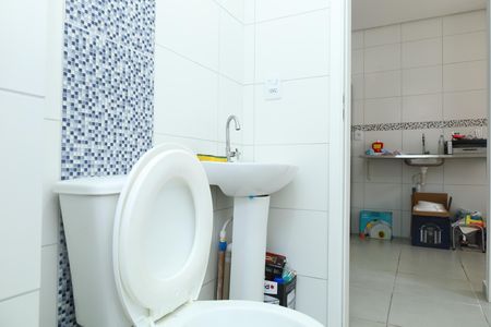 Apartamento para alugar com 38m², 2 quartos e sem vagaBanheiro