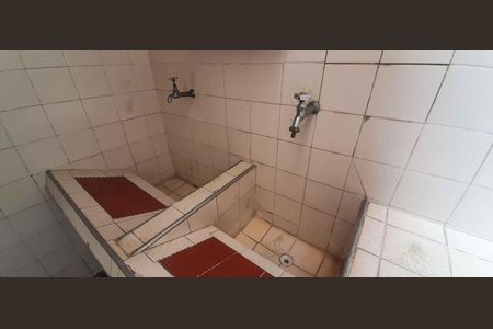 Casa à venda com 292m², 5 quartos e 4 vagas Casa à venda com 292m², 5 quartos e 4 vagasÁrea de Serviço 2