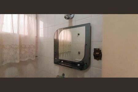 Casa à venda com 292m², 5 quartos e 4 vagas Casa à venda com 292m², 5 quartos e 4 vagasBanheiro 2