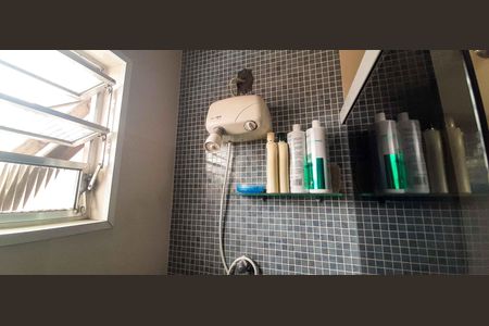 Casa à venda com 292m², 5 quartos e 4 vagas Casa à venda com 292m², 5 quartos e 4 vagasBanheiro da Suíte