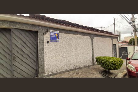 Casa à venda com 292m², 5 quartos e 4 vagas Casa à venda com 292m², 5 quartos e 4 vagasFachada da Casa