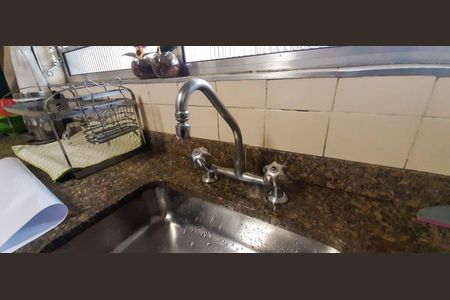 Casa à venda com 292m², 5 quartos e 4 vagas Casa à venda com 292m², 5 quartos e 4 vagasCozinha